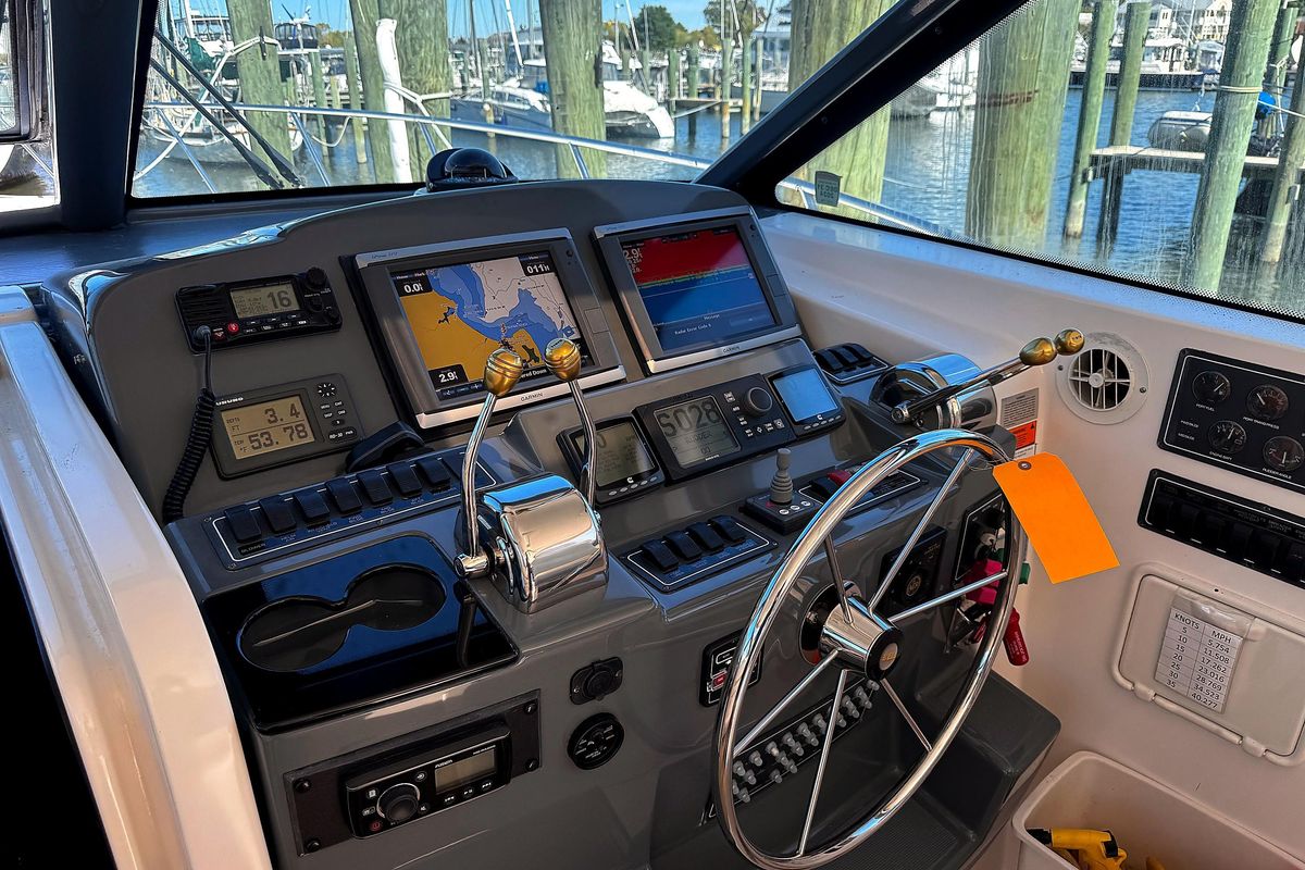 2004 Tiara Yachts 42 