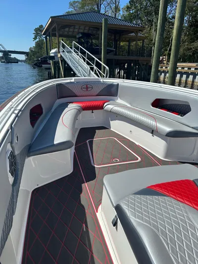 39 Cigarette Yacht Photos Pics 