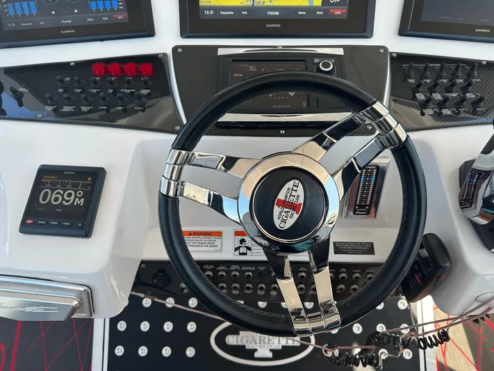 39 Cigarette Yacht Photos Pics 