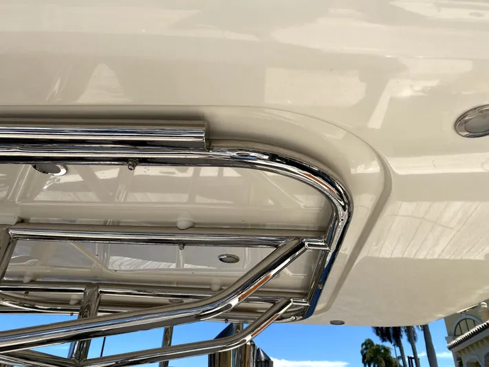  Yacht Photos Pics Azimut Atlantis Verve Outboard 2014, stainless steel railing detail, sunny day.
