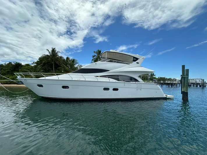 No Name Yacht Photos Pics Marquis 59 - Profile