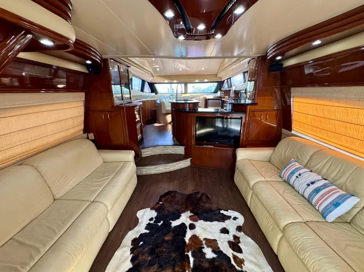 No Name Yacht Photos Pics Marquis 59 - Salon