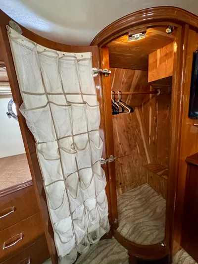 No Name Yacht Photos Pics Marquis 59 - Stateroom, Storage