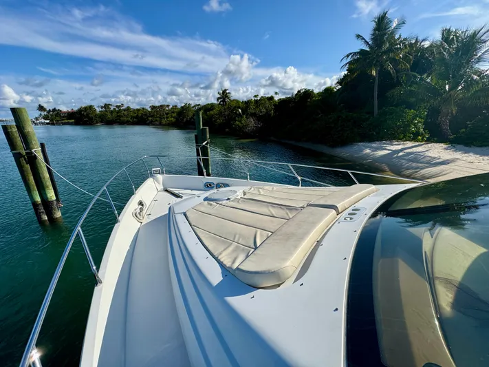No Name Yacht Photos Pics Marquis 59 - Forward Bow Sun Pad