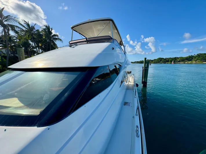 No Name Yacht Photos Pics Marquis 59 - Bow