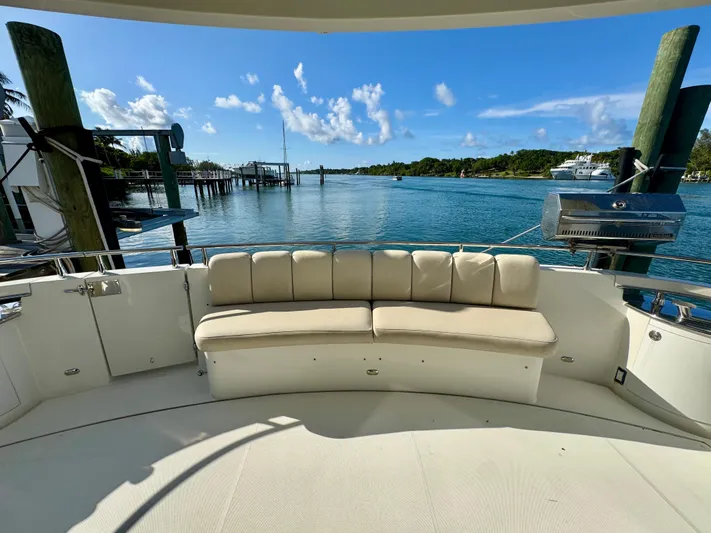 No Name Yacht Photos Pics Marquis 59 - Cockpit Seating