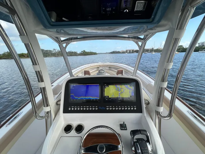 Endeavour Yacht Photos Pics 