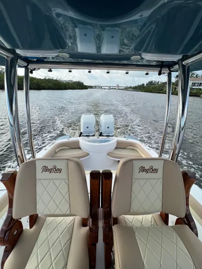 Endeavour Yacht Photos Pics 