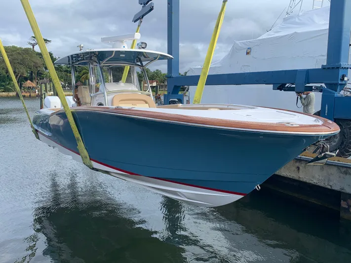 Endeavour Yacht Photos Pics 