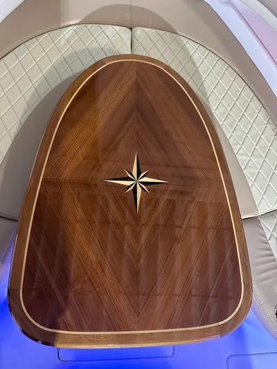 Endeavour Yacht Photos Pics 