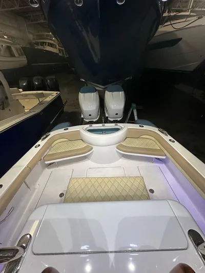 Endeavour Yacht Photos Pics 