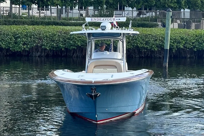 Endeavour Yacht Photos Pics 