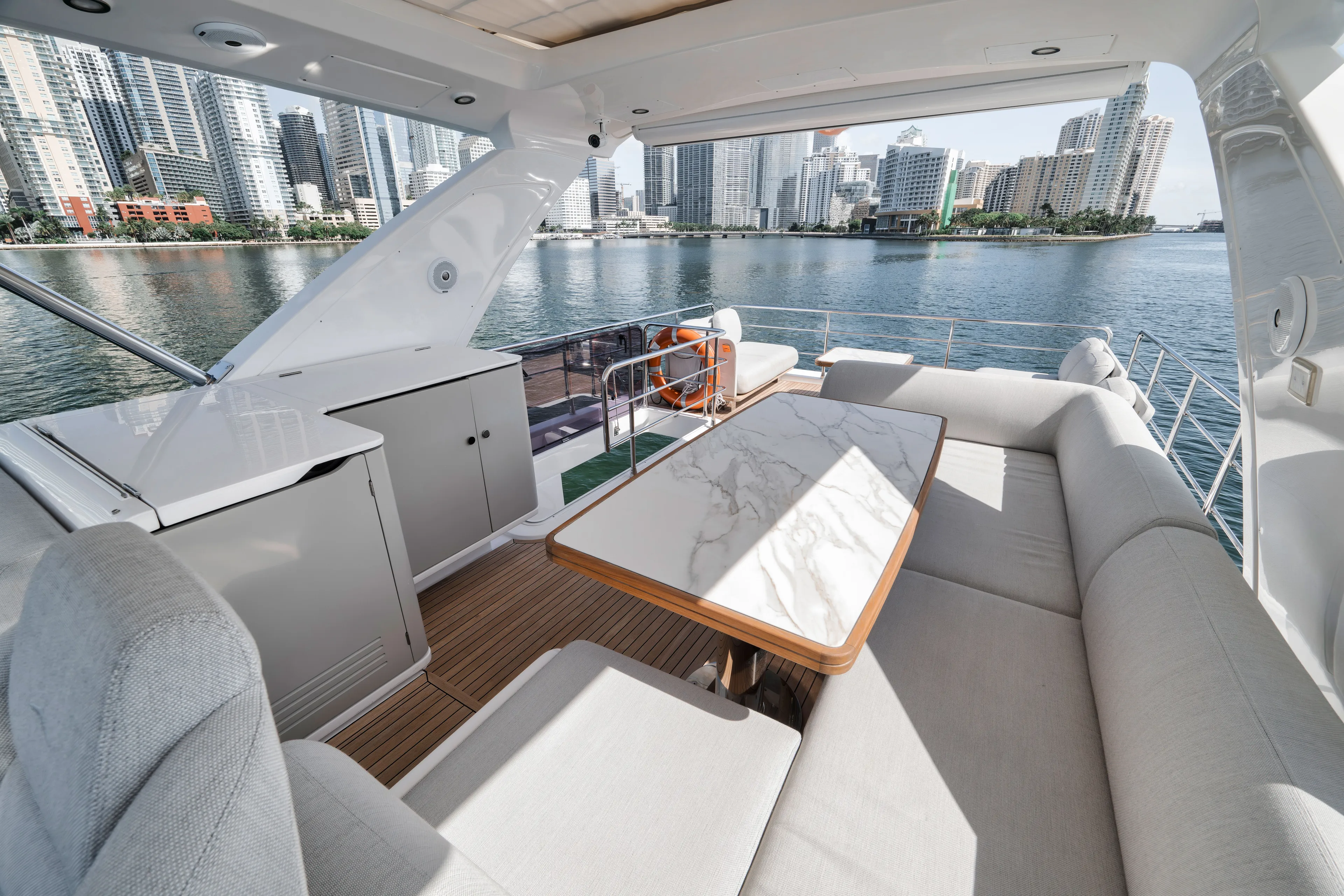  Yacht Photos Pics Luxurious Azimut Flybridge 2022 with city view.