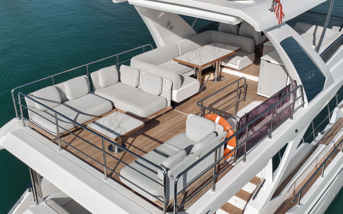 2022 Azimut 60 