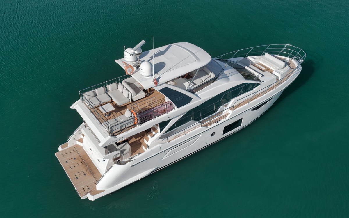2022 Azimut 60 