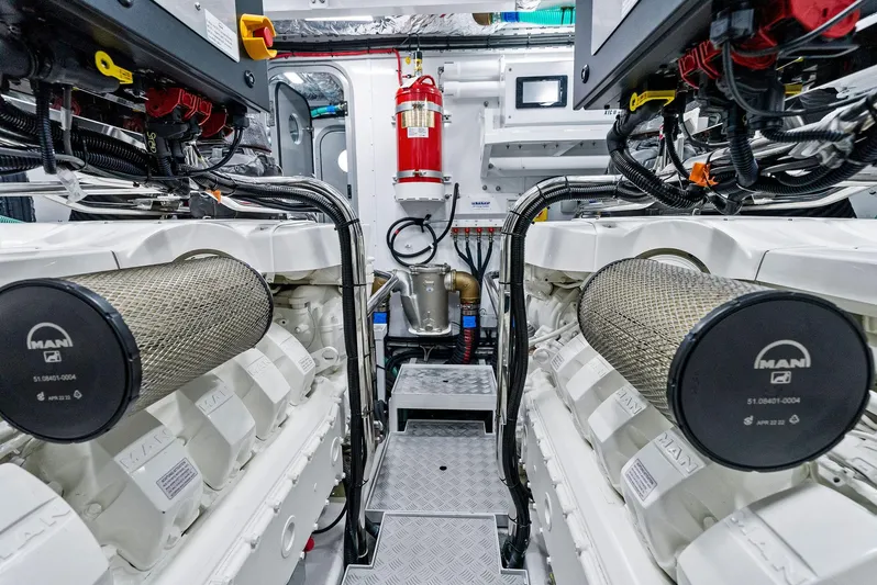 Robri Mar Yacht Photos Pics 