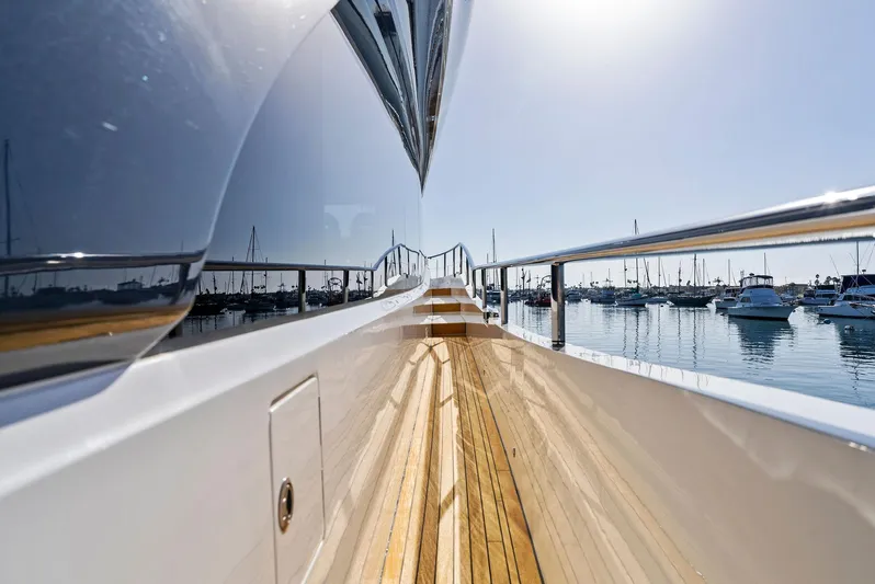 Robri Mar Yacht Photos Pics 