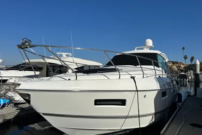 Cruisers Yachts 48 Cantius