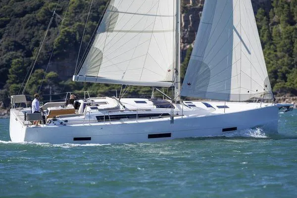 Epiphany Yacht Photos Pics 