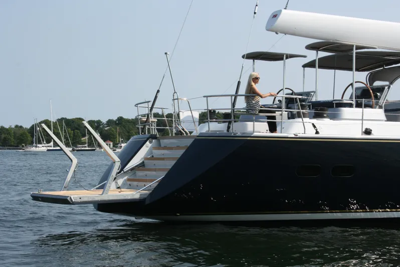 Assai Yacht Photos Pics 