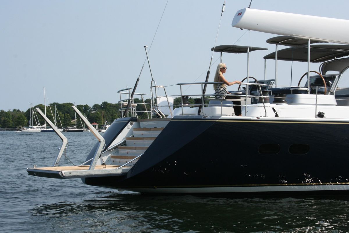 2011 Alia Yachts 82 