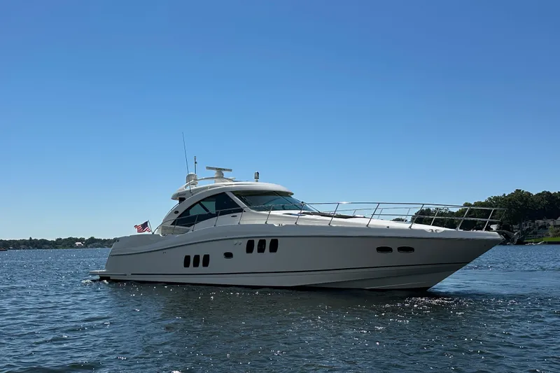 Knot Rite Yacht Photos Pics 2009 Sea Ray 60 Sundancer yacht cruising on a sunny day.