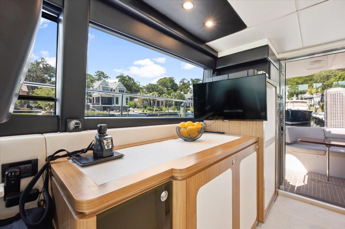 2014 Azimut 43 