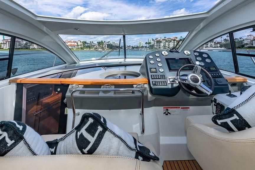 2015 Beneteau 44 