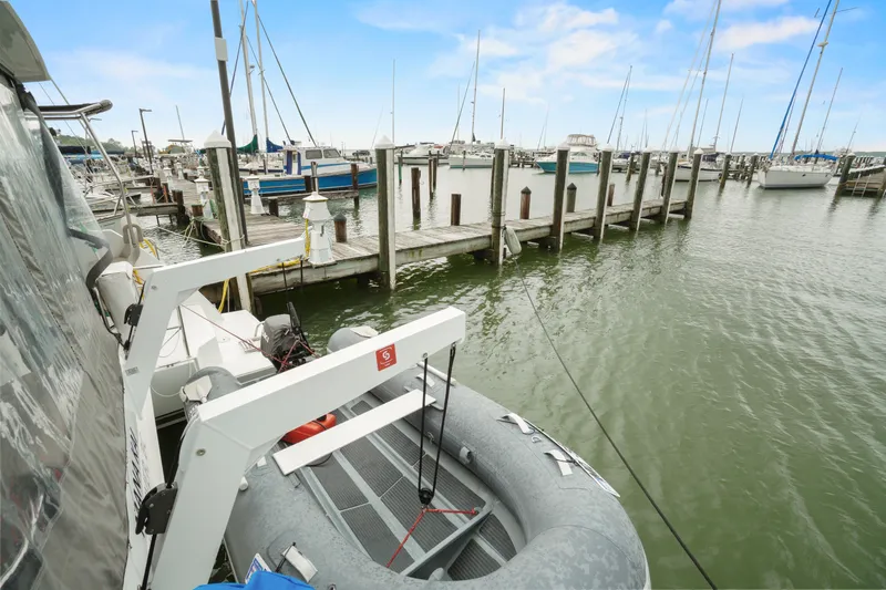 Mana-kai Yacht Photos Pics 