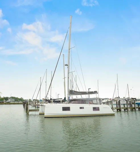 Mana-kai Yacht Photos Pics 