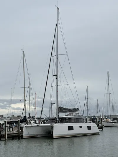 Mana-kai Yacht Photos Pics 