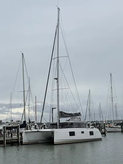 Mana-kai Yacht Photos Pics 