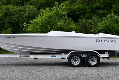 Donzi Carol Shelby 22 Classic