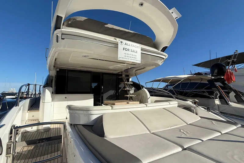 Stra Dodo Yacht Photos Pics 2019 Princess S65 yacht for sale, featuring spacious deck and luxurious design.