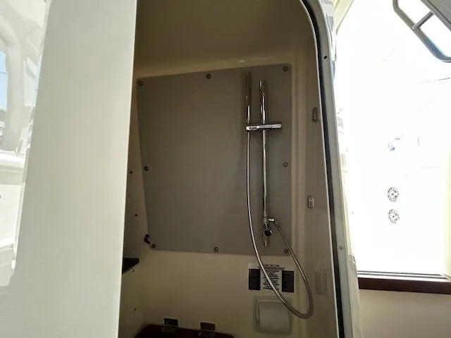  Yacht Photos Pics Interior view of shower on a 2021 Boston Whaler 350 EX.