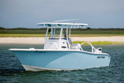 Sea Pro 239 Center Console
