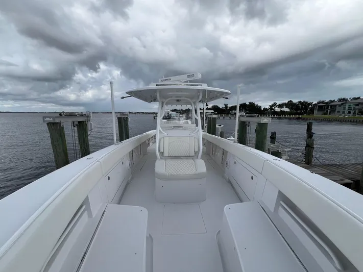 Twin Life Yacht Photos Pics Jupiter 38 TWIN LIFE - Forward Seating