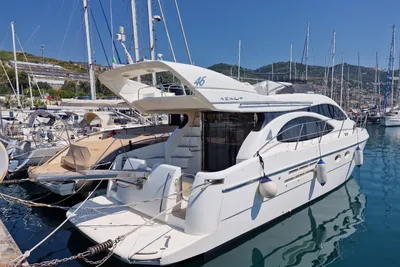 2000 Azimut 46