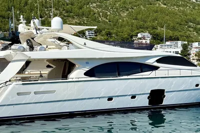 Ferretti Yachts FERRETTI 780 -