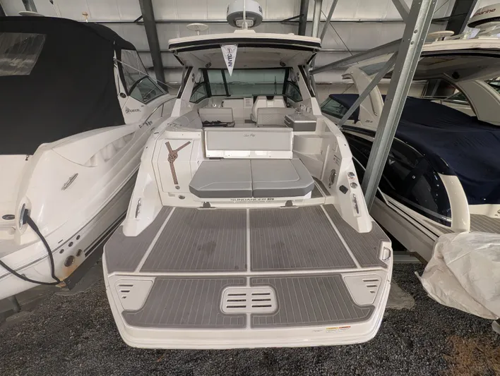 Why Knot Yacht Photos Pics 