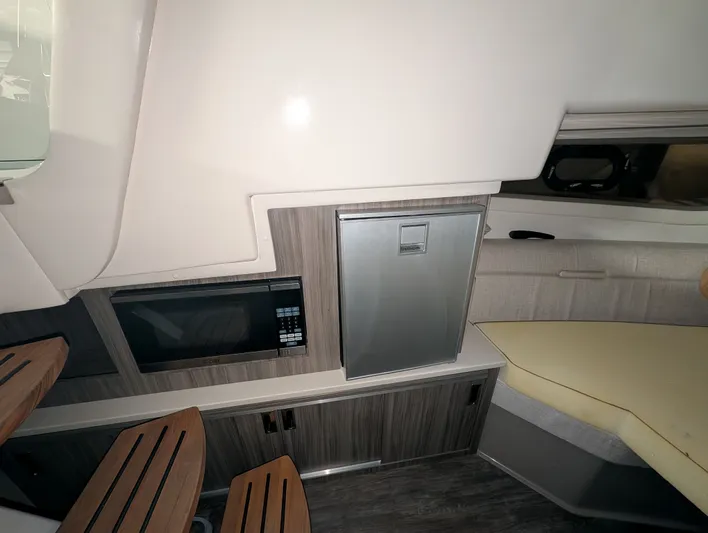 Why Knot Yacht Photos Pics 