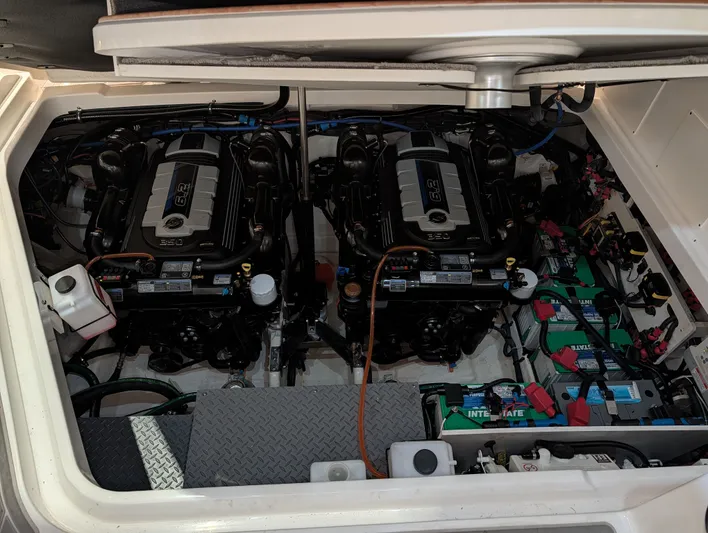 Why Knot Yacht Photos Pics 