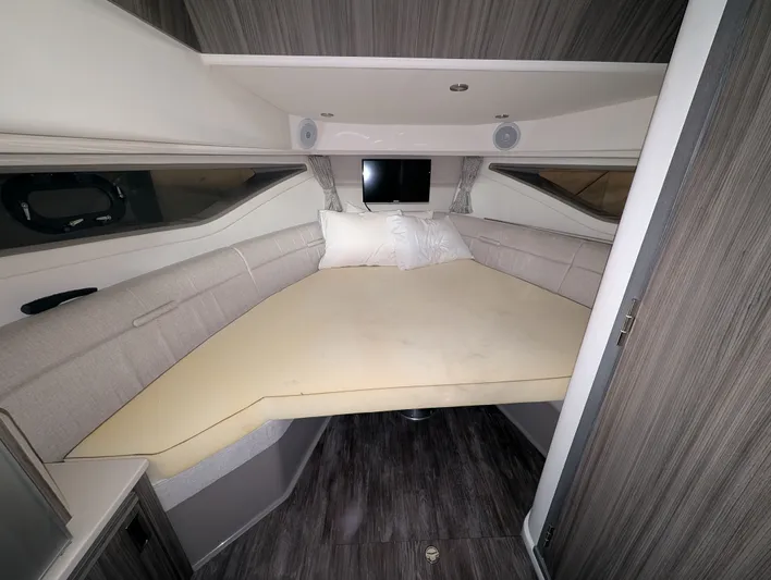 Why Knot Yacht Photos Pics 