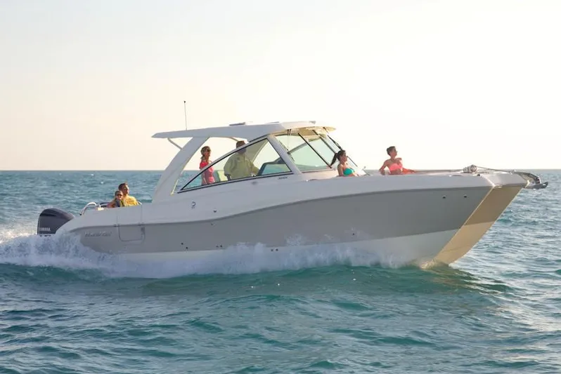  Yacht Photos Pics Manufacturer Provided Image