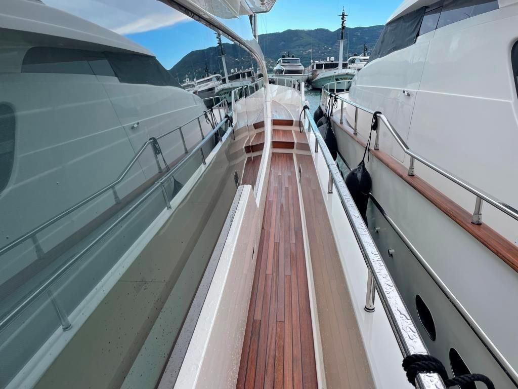 2017 Sanlorenzo 87 