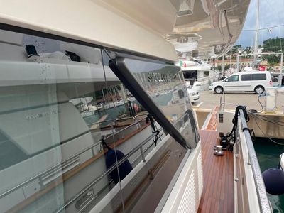 Yacht