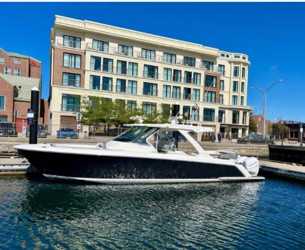 Pogue Life Yacht Photos Pics 