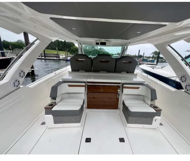 Pogue Life Yacht Photos Pics 