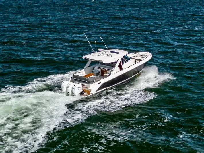 Pogue Life Yacht Photos Pics 