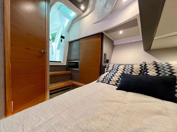 Pogue Life Yacht Photos Pics 